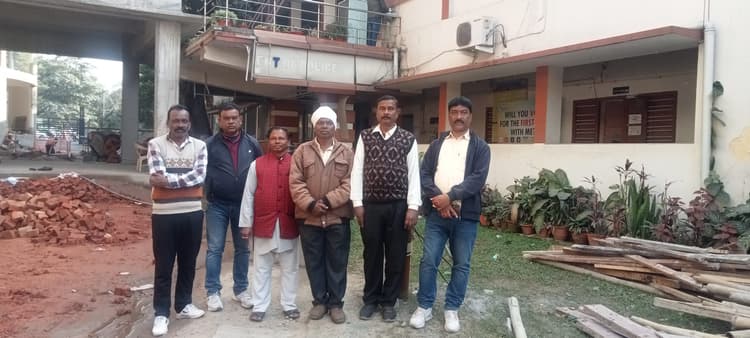 East Singhbhum News : ग्रामीणों की एकजुटता की बदौलत लौटा क्षेत्र में अमन-चैन