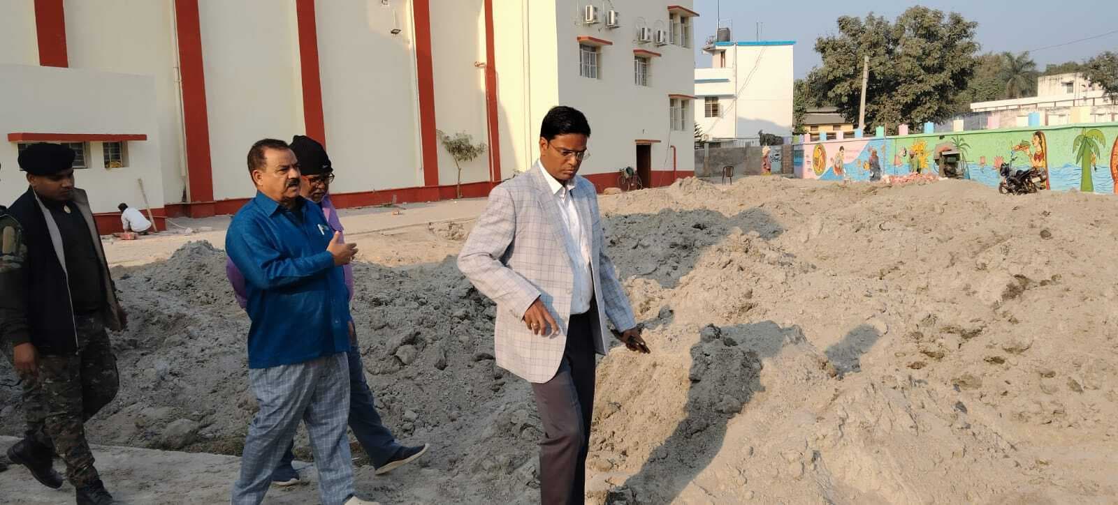 30 तक टाउन हॉल के सभी कार्यों को संपन्न करने का निर्देश