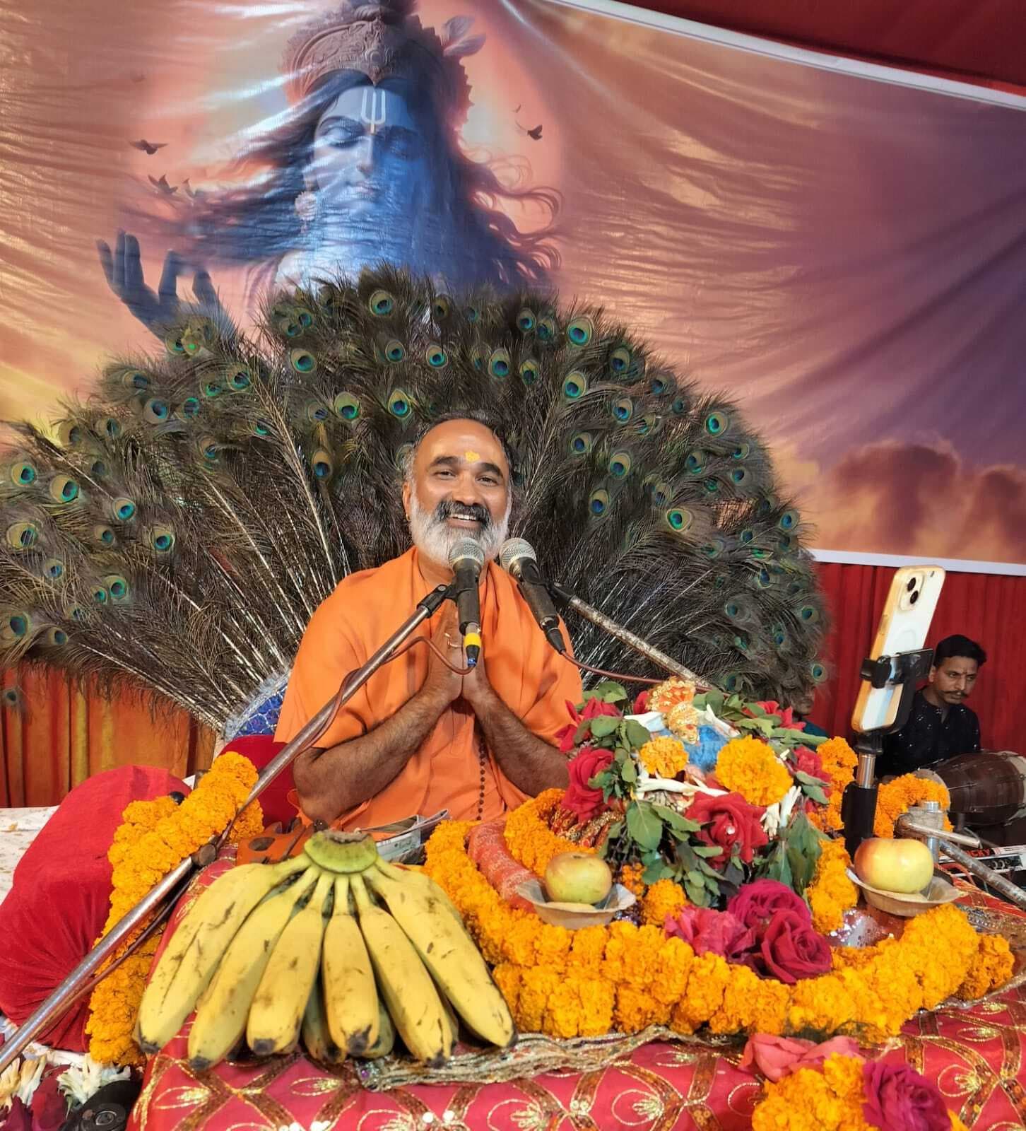 चित्र तो पसंद है, चित्रकार महत्वपूर्ण होता है : स्वामी दिव्यानंद