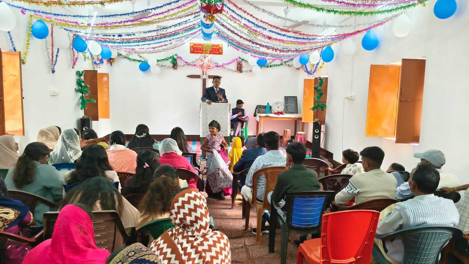 मारगोमुंडा में हर्षोल्लास के साथ मनाया गया क्रिसमस