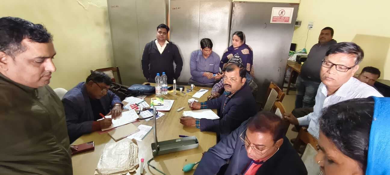 निशुल्क शिविर में 150 लोगों के स्वास्थ्य की हुई जांच