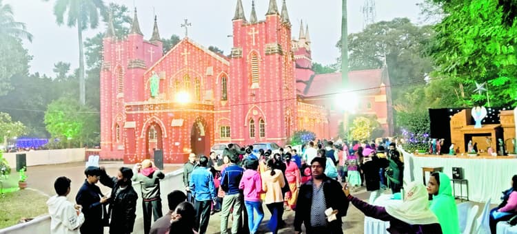 शिल्पांचल में रही क्रिसमस फेस्टिवल की धूम