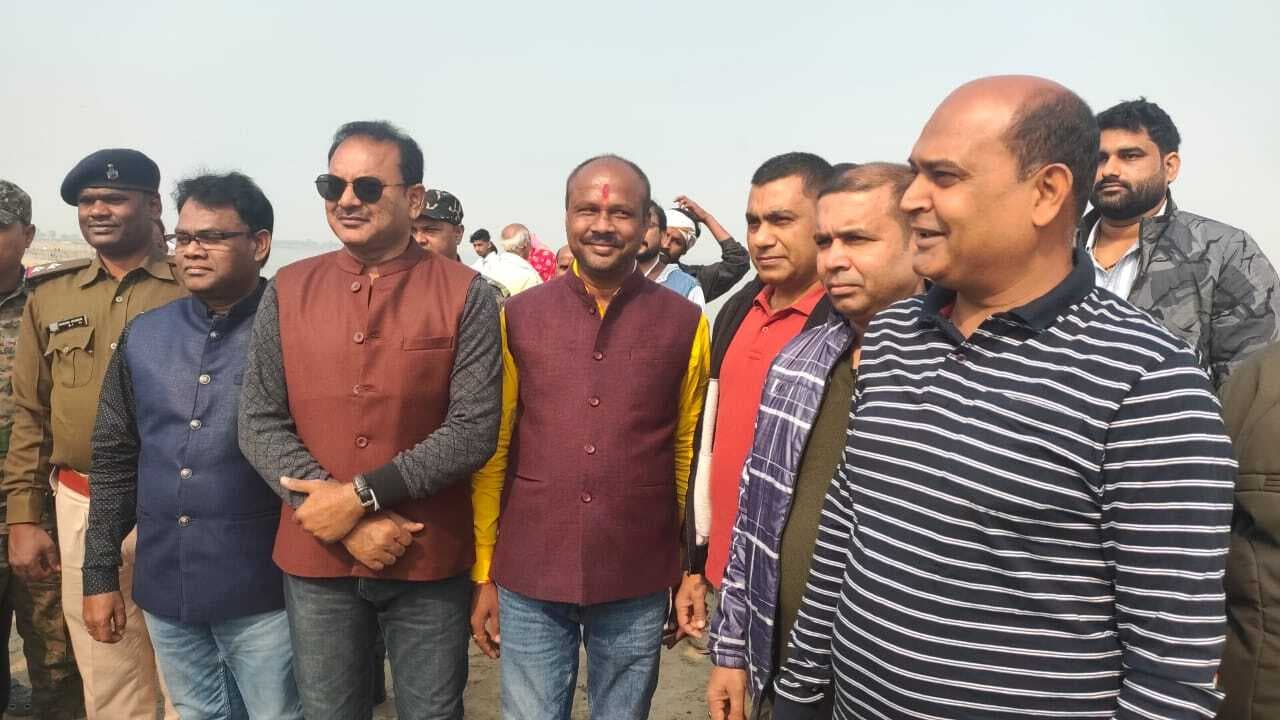 छह माह बाद जल जहाज की फेरी सेवा शुरू, यात्रियों में खुशी