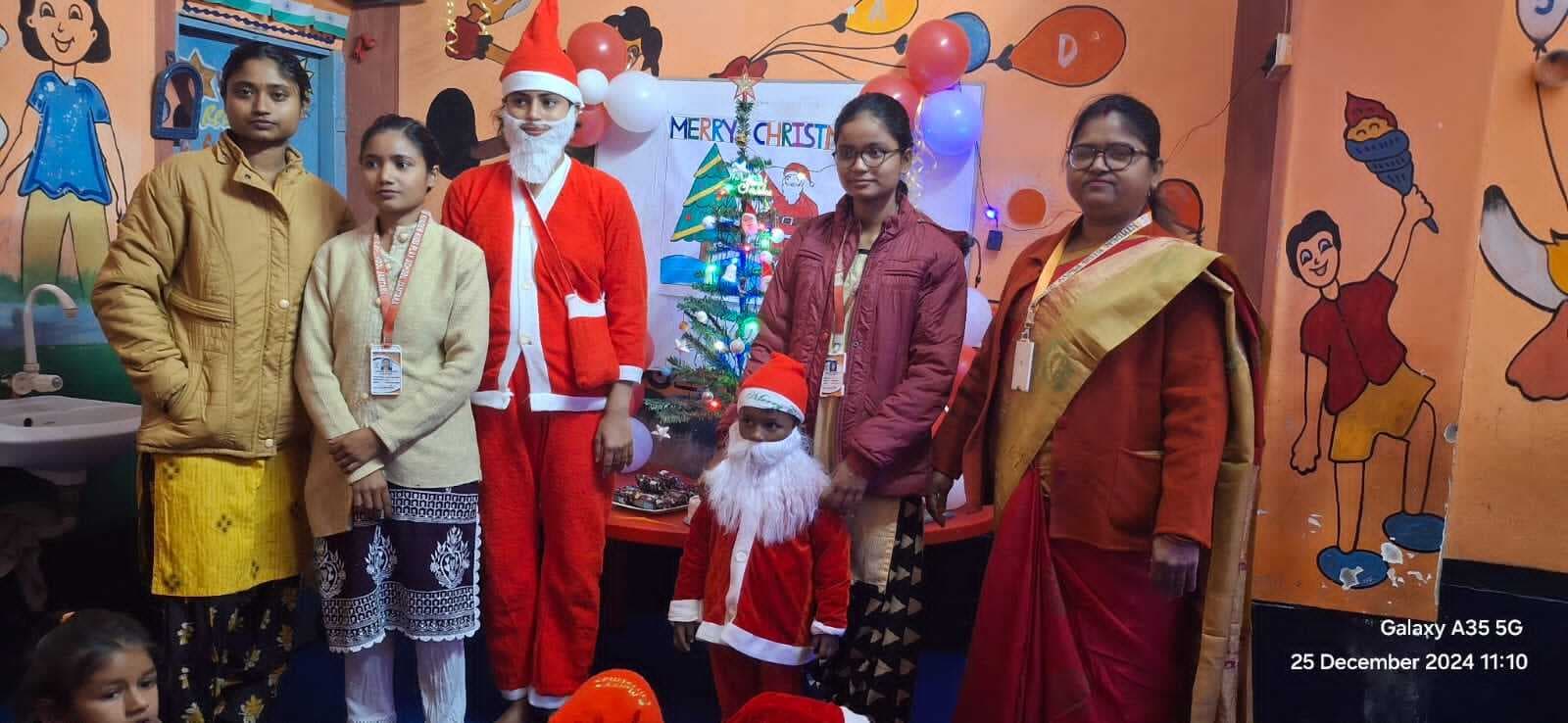 जिले भर में मना क्रिसमस का पर्व, एक दूसरे को दी बधाई