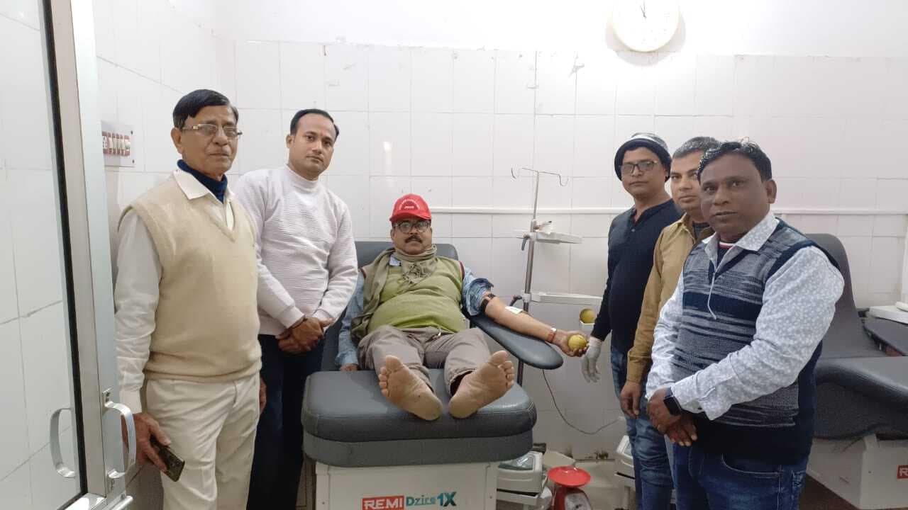 शिविर में 50 यूनिट ब्लड किया गया संग्रह, रक्तदाता हुए सम्मानित