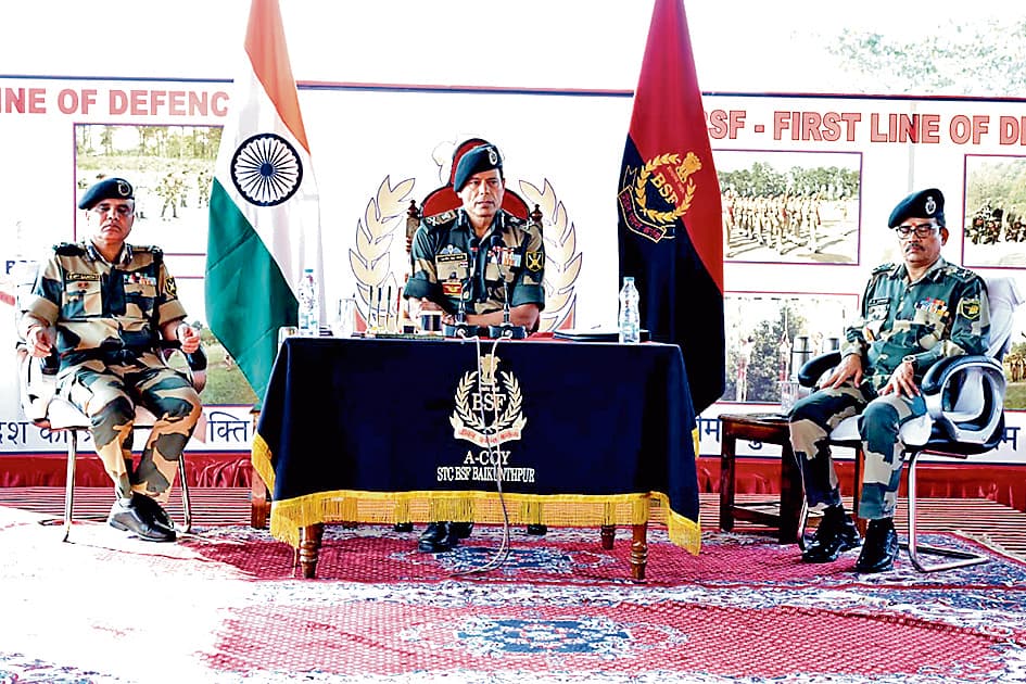 सीमावर्ती इलाकों में फर्जी पासपोर्ट रैकेट पर नकेल कसने को बीएसएफ रहे तत्पर : डीजी