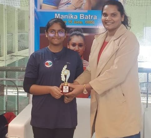 टेबल टेनिस प्रतियोगिता के विजेताओं को किया पुरस्कृत