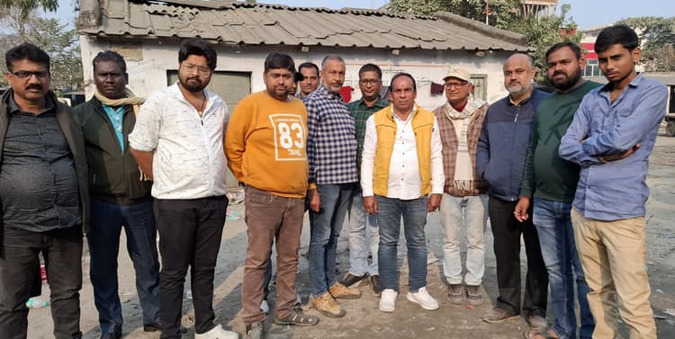 बस स्टैंड की व्यवस्था में शीघ्र सुधार करे प्रशासन, बंद हो बेवजह चालान वसूली