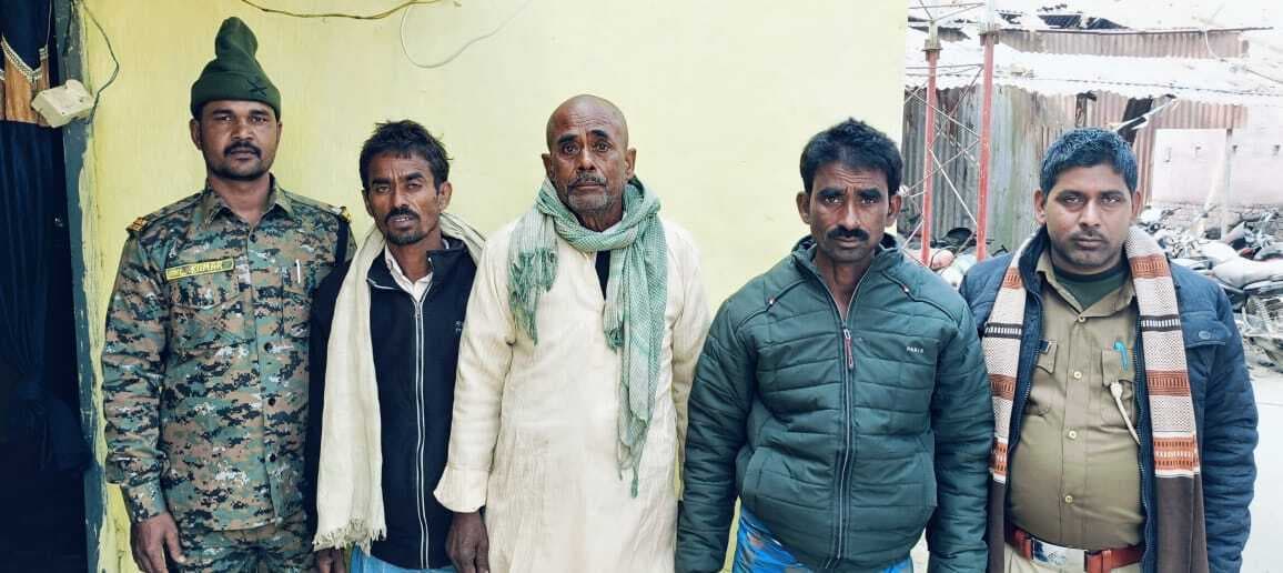 दो शराबी के साथ चार एनबी डब्लू वारंटी गिरफ्तार