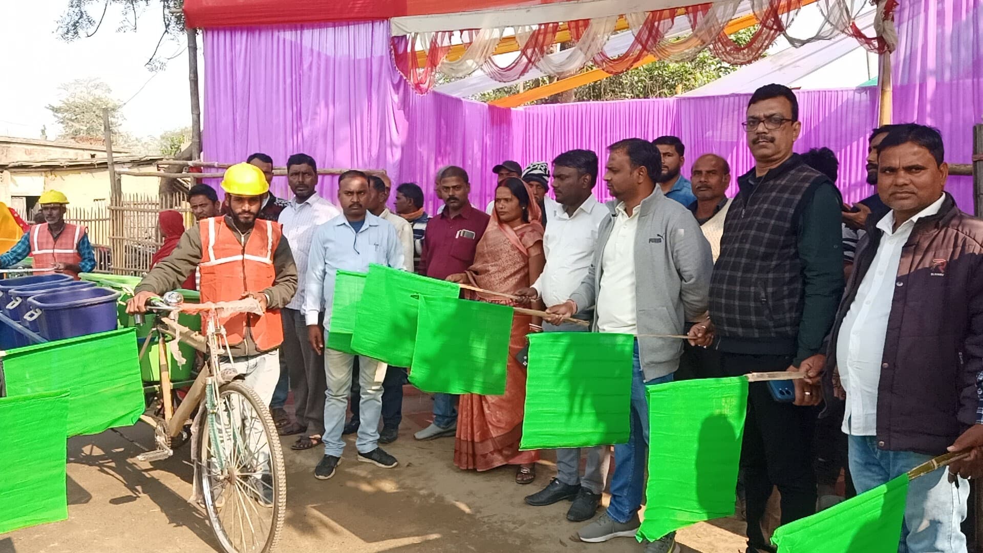 ग्रामीण क्षेत्रों में भी उठेगा डोर टू डोर कचरा: बीडीओ