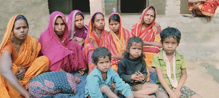 कर्ज के दलदल में डूबे आइसक्रीम बेचने वाला युवक ने फांसी लगा इहलीला की समाप्त