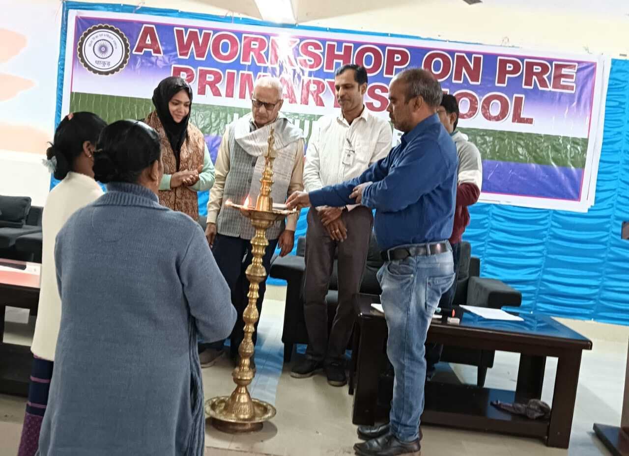 बच्चों के प्री-स्कूलिंग के लिए सेविकाओं को दिया गया प्रशिक्षण