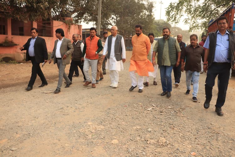 Jamshedpur news. मंडी में स्ववित्त पोषित योजना के तहत बनेंगी नयी दुकानें