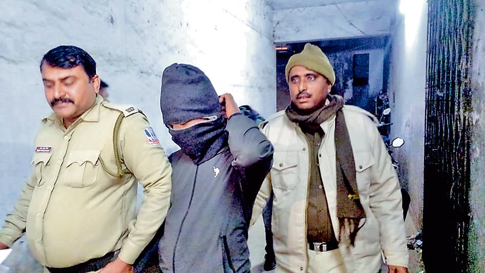 चोरी का माल खरीदने वाले नाई को भेजा गया पुलिस रिमांड में