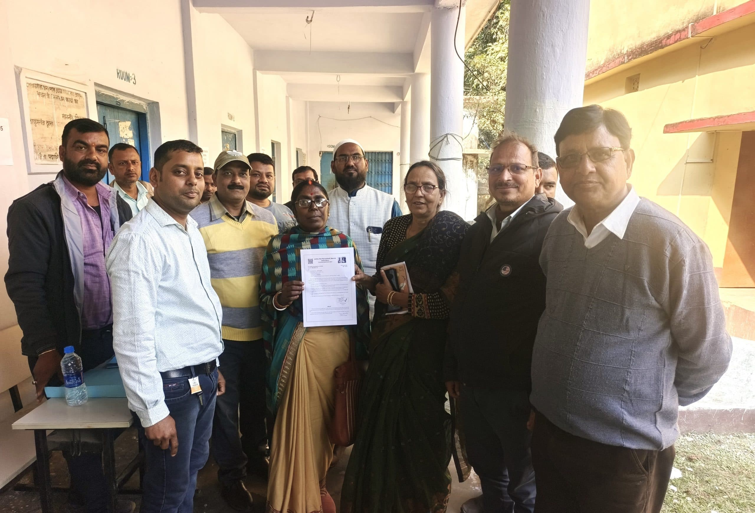 प्रथम सक्षमता पास विशिष्ट शिक्षकों को दिया गया औपबंधिक नियुक्ति पत्र