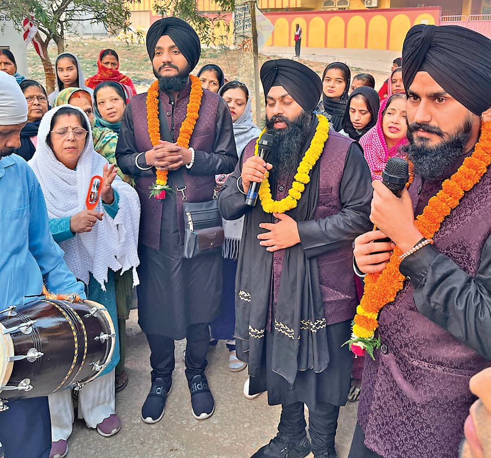 Ranchi News : श्री गुरुनानक सत्संग सभा ने निकाली प्रभातफेरी