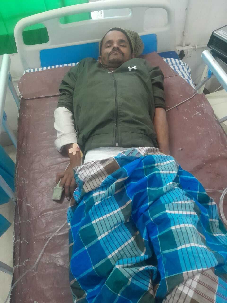 बकरी व्यापारी को गोली मारकर 18 हजार रुपये और मोबाइल फोन लूटा