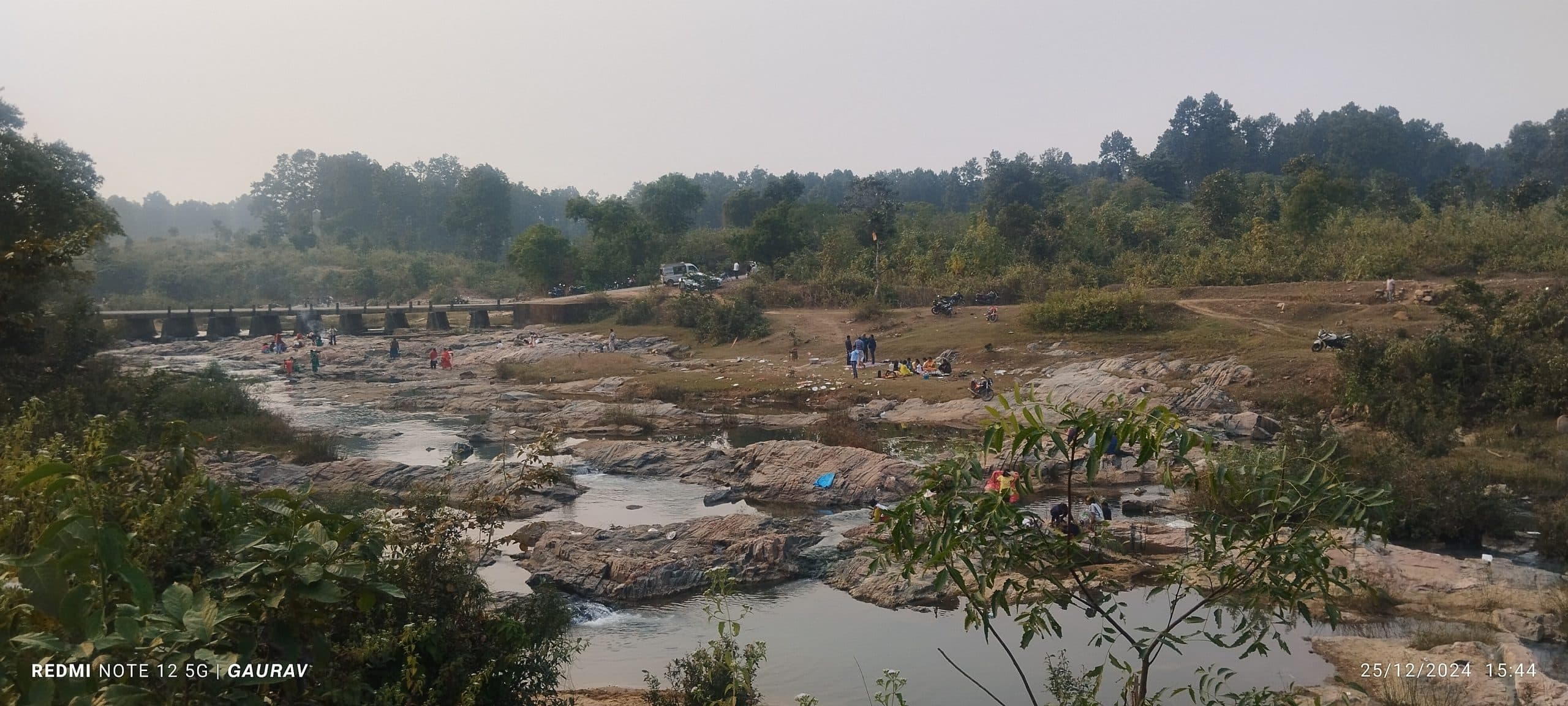 Giridih News :नये साल में बगोदर के पिकनिक स्पॉट पर उमड़ते हैं लोग