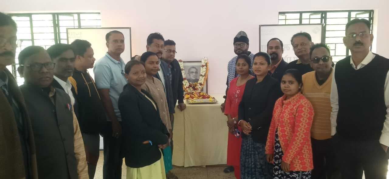 Chaibasa News : शहर में शिक्षा के सूत्रधार थे सीताराम