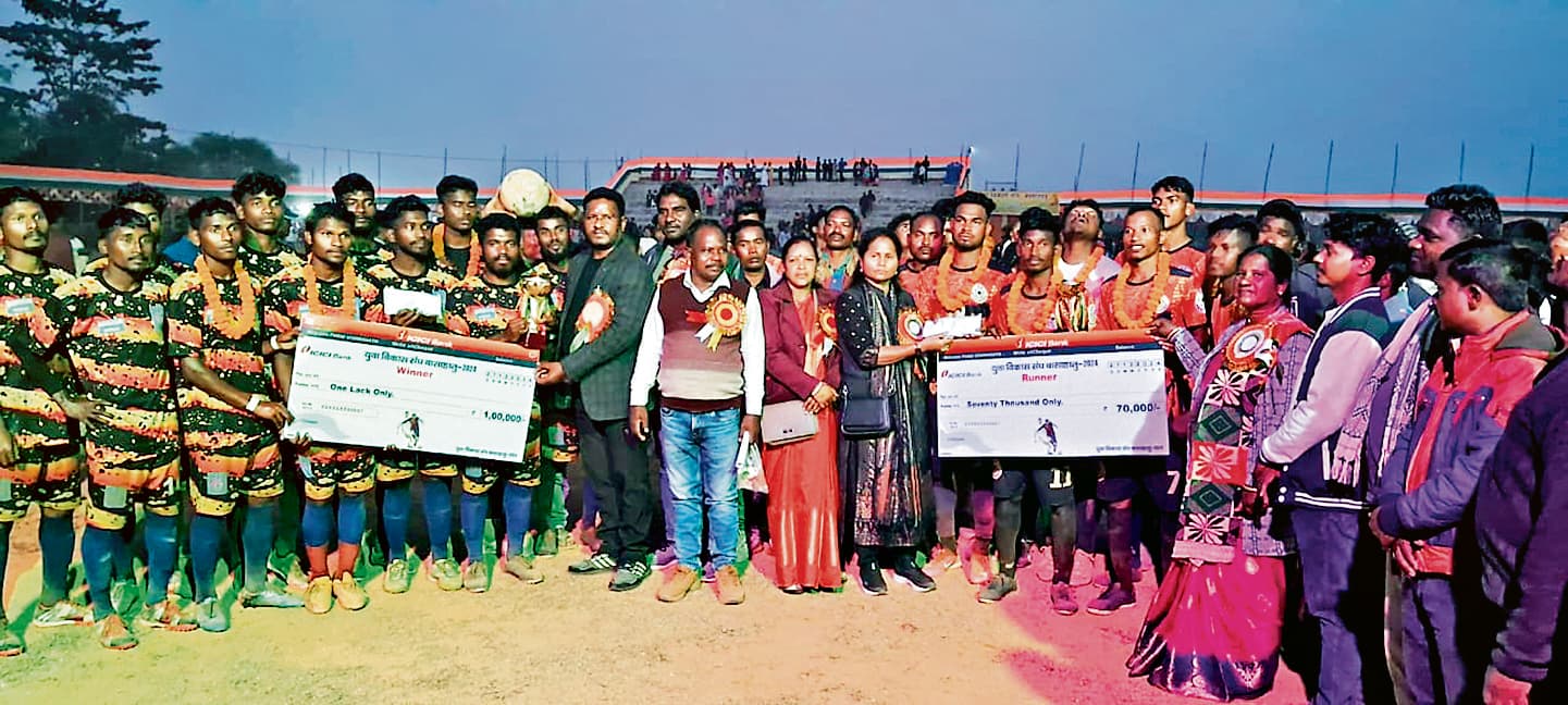 पुरुष वर्ग में पोंडाकाटा को हरा निर्मला एफसी बना विजेता