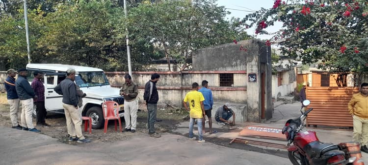 Bokaro News : क्वार्टर को लेकर विधायक और प्रबंधन का मामला सुलझा