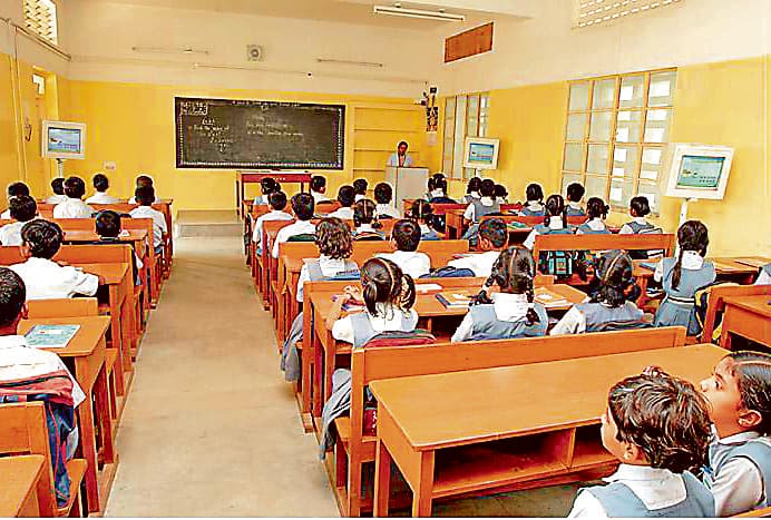 कक्षा एक से लागू होगी सेमेस्टर प्रणाली