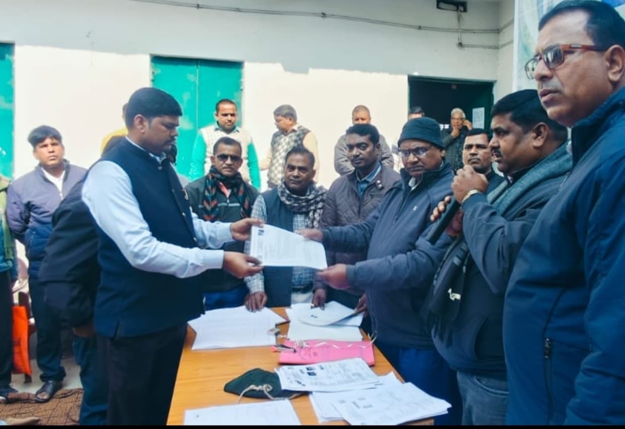 337 नियोजित शिक्षकों को मिला औपबंधिक नियुक्ति पत्र