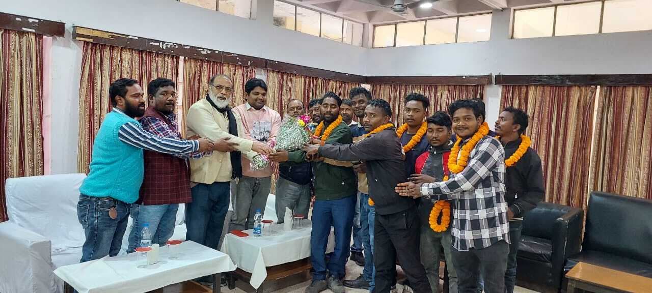 Bottom News : खदान के निजीकरण के खिलाफ करना होगा आंदोलन : सुजीत भट्टाचार्य