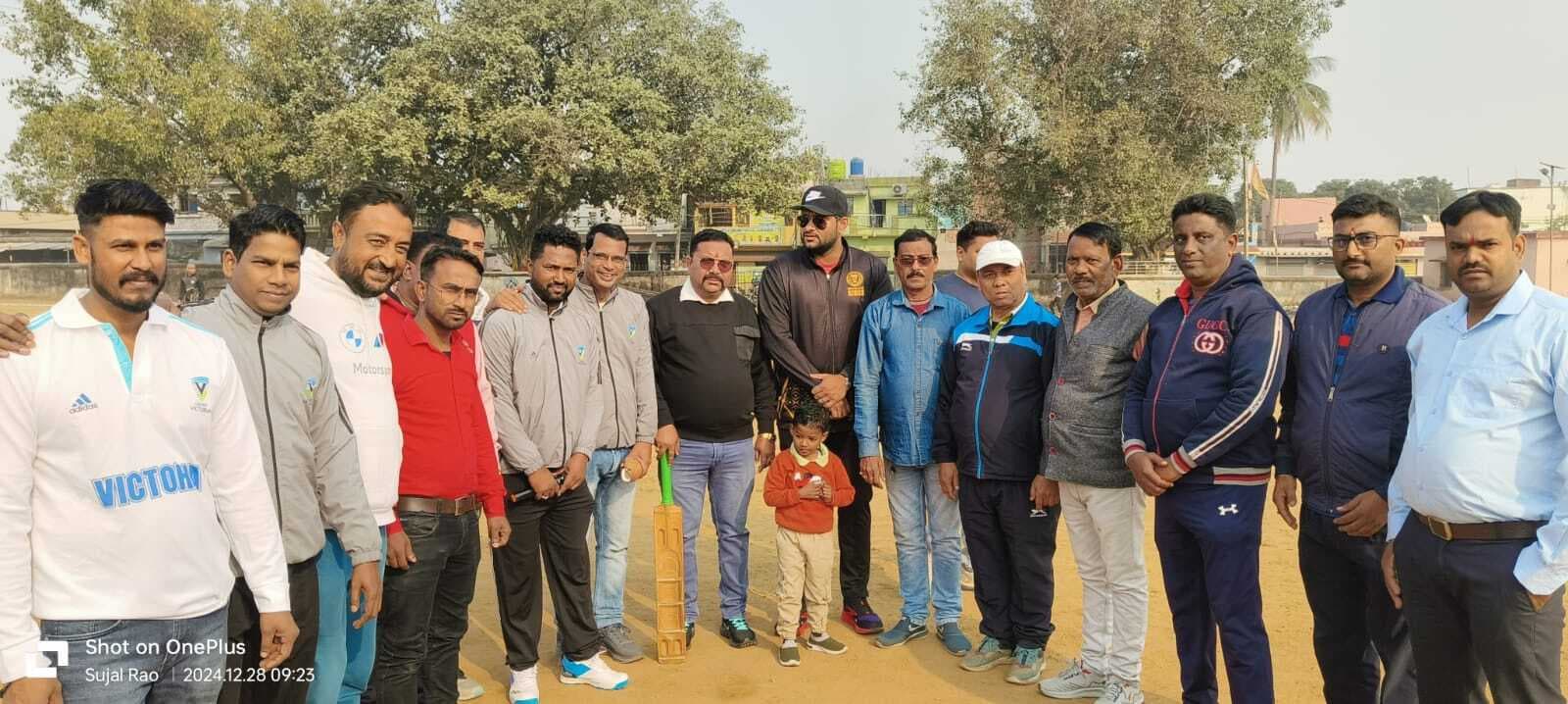 बागुनहातु में दो दिवसीय क्रिकेट टूर्नामेंट शुरू