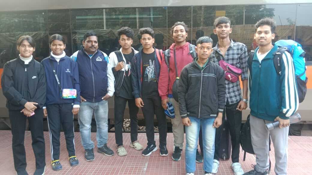 Chaibasa News : यूपी में कल से नेशनल ताइक्वांडो जिले के आठ खिलाड़ी हुए रवाना