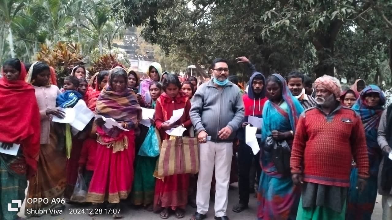 लोन निकासी के नाम पर फिंगर प्रिंट लेकर बंधन बैंक के कर्मियों ने की लाखों की ठगी