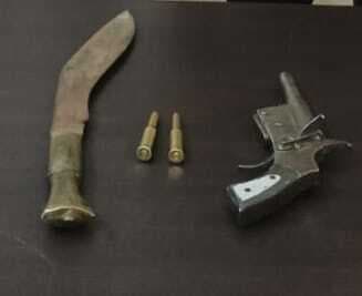 वाहन जांच में कट्टा व कारतूस के साथ दो नाबालिग धराये