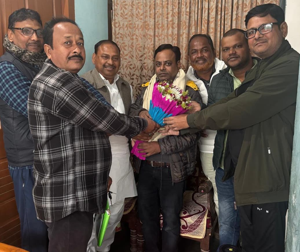 न्यायिक सेवा में कामयाबी पर किया तारिक का अभिनंदन