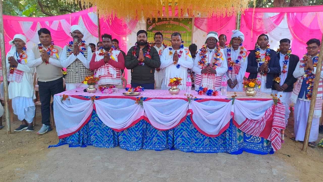 हमें सदा धर्म के मार्ग पर चलना चाहिए : बुधराम सिंह मुंडा