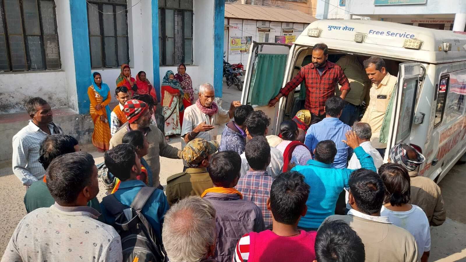 मोटरसाइकिल छिनतई के दौरान अपराधियों ने बाइक सवार युवक को मारी गोली