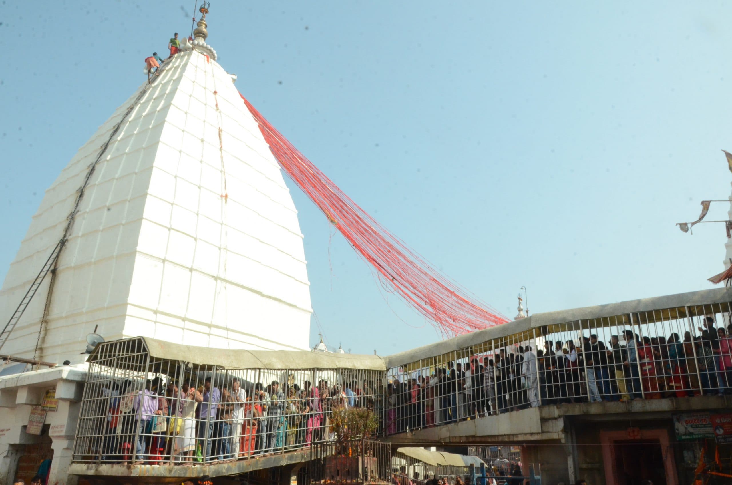 Deoghar News : नववर्ष पर दो लाख श्रद्धालुओं के बाबा मंदिर पहुंचने की संभावना, मंदिर प्रशासन ने की तैयारी