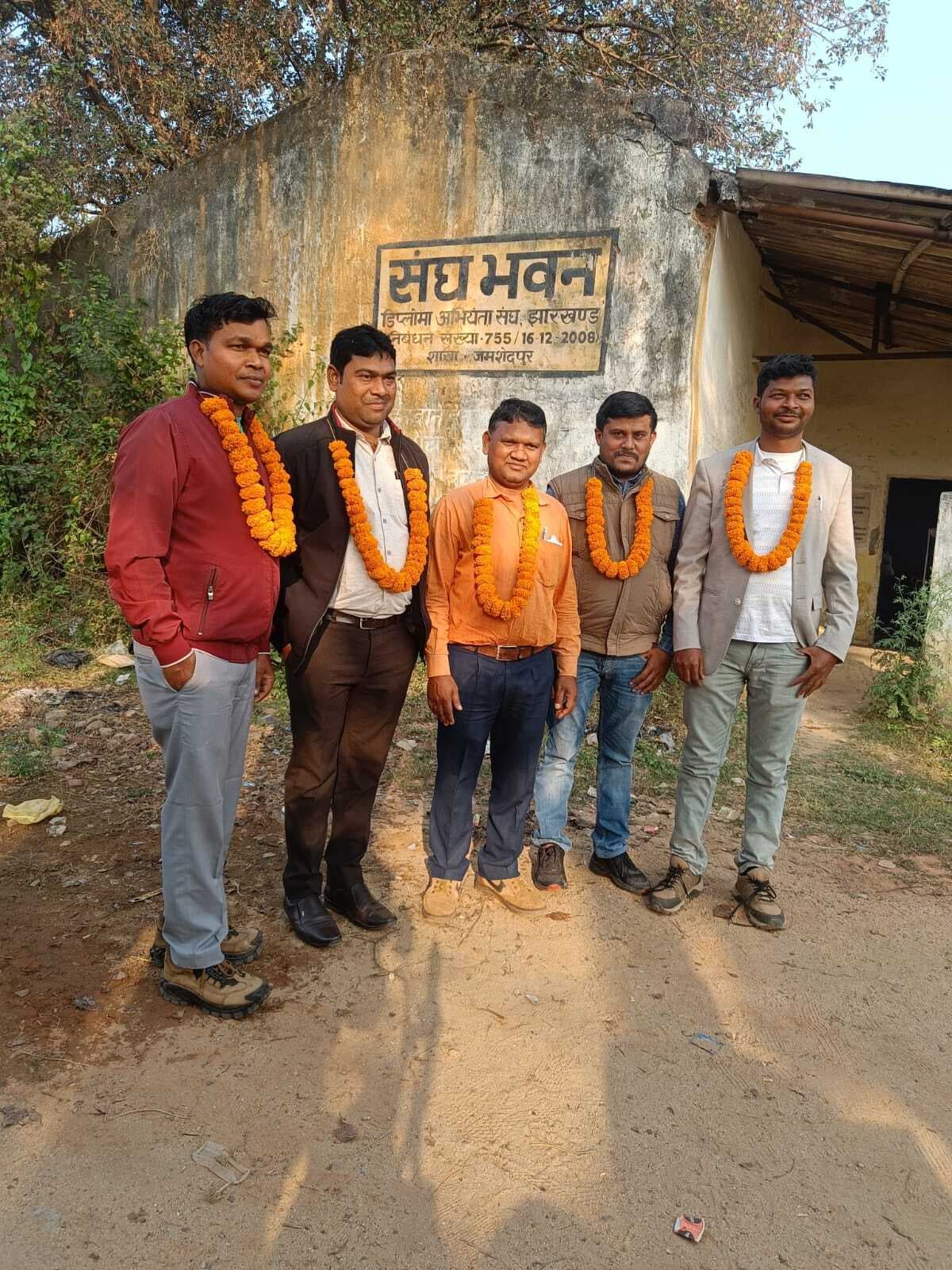 Jamshedpur News : सुवर्णरेखा क्षेत्र : इंजीनियर रवींद्र मुंडा दोबारा चुने गये क्षेत्रीय सचिव