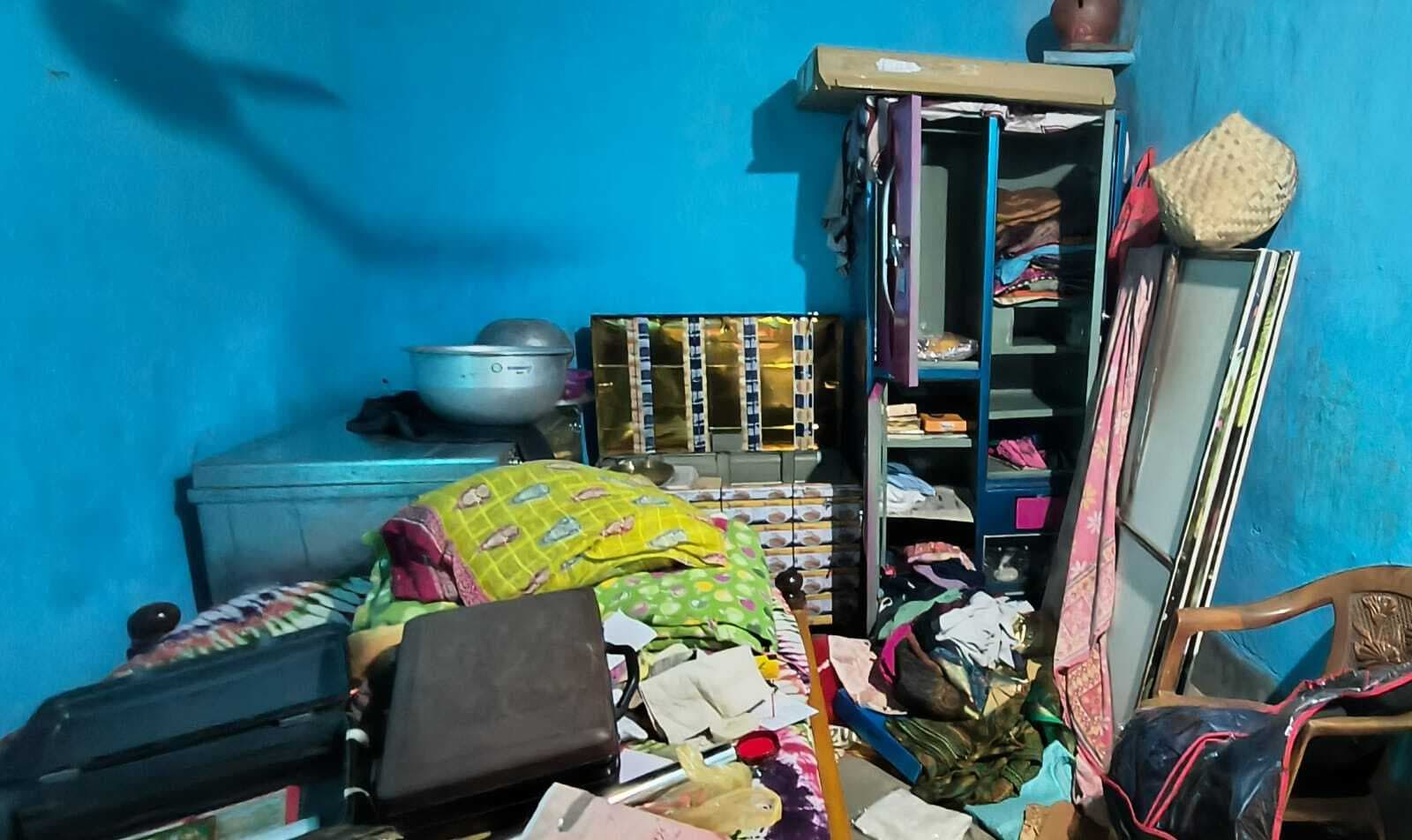 East Singbhum News : शिक्षक के घर का ताला तोड़ एक लाख नकद समेत जेवर चोरी