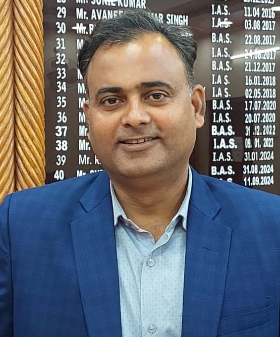 सभी प्राइवेट स्कूलों में 25 प्रतिशत सीट पर गरीब बच्चों का होगा नामांकन: डीएम