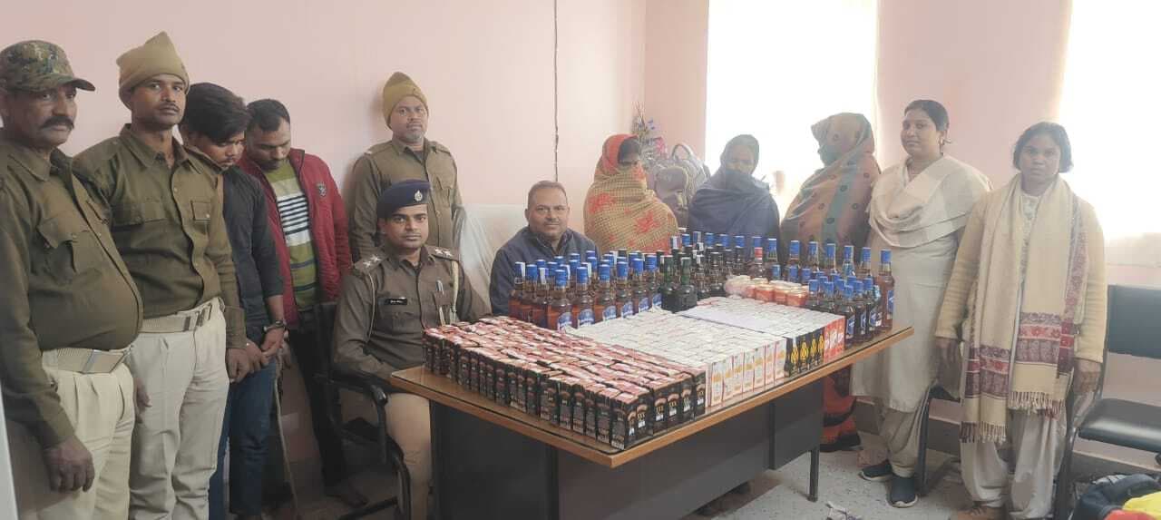 तीन महिला समेत पांच तस्कर व चार शराबियों को किया गिरफ्तार