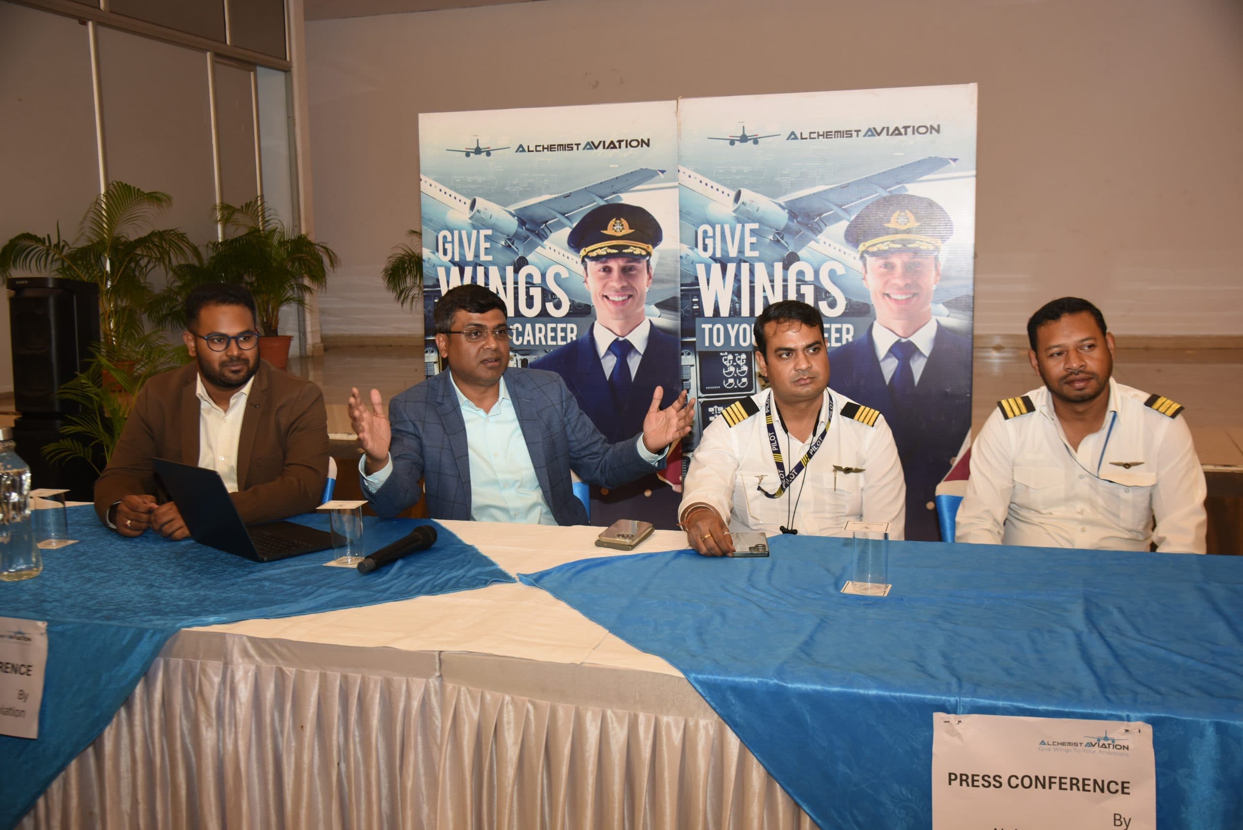 Jamshedpur News : चार महीने बाद अल्केमिस्ट एविएशन में शुरू होगी पायलट ट्रेनिंग, पढ़िये क्या बोले- संचालक मृणालकांति पाल