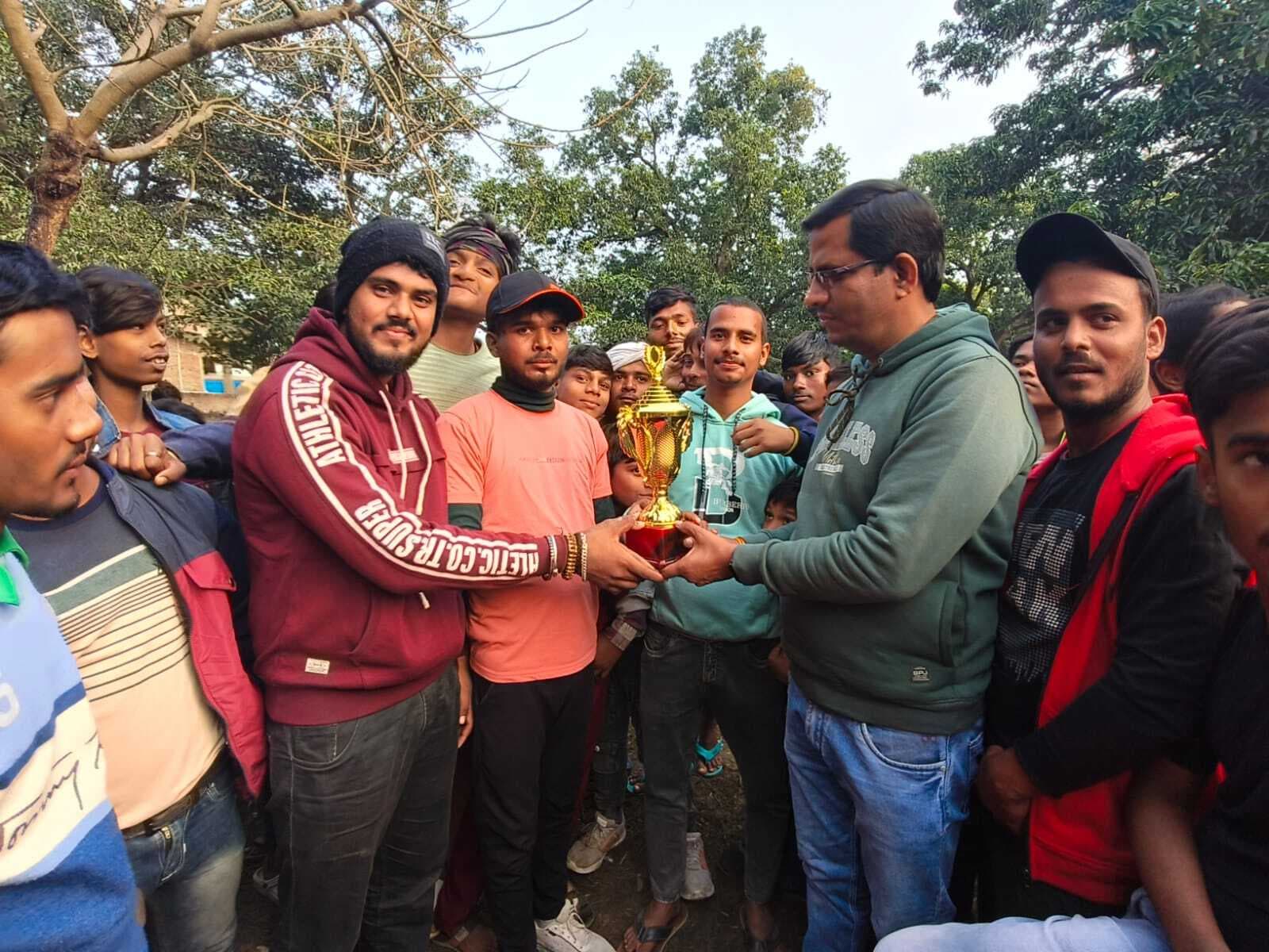 शोभन राय टोला ने गोगरी कस्बा को 51 रनों से हराया