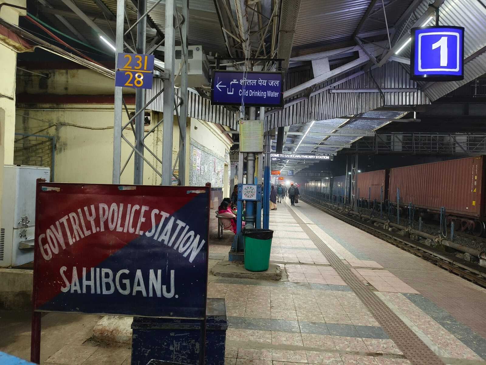 2024 में ट्रेन से कट कर 10 लोगों की मौत, 2023 की तुलना में 50 फीसदी घटना कम