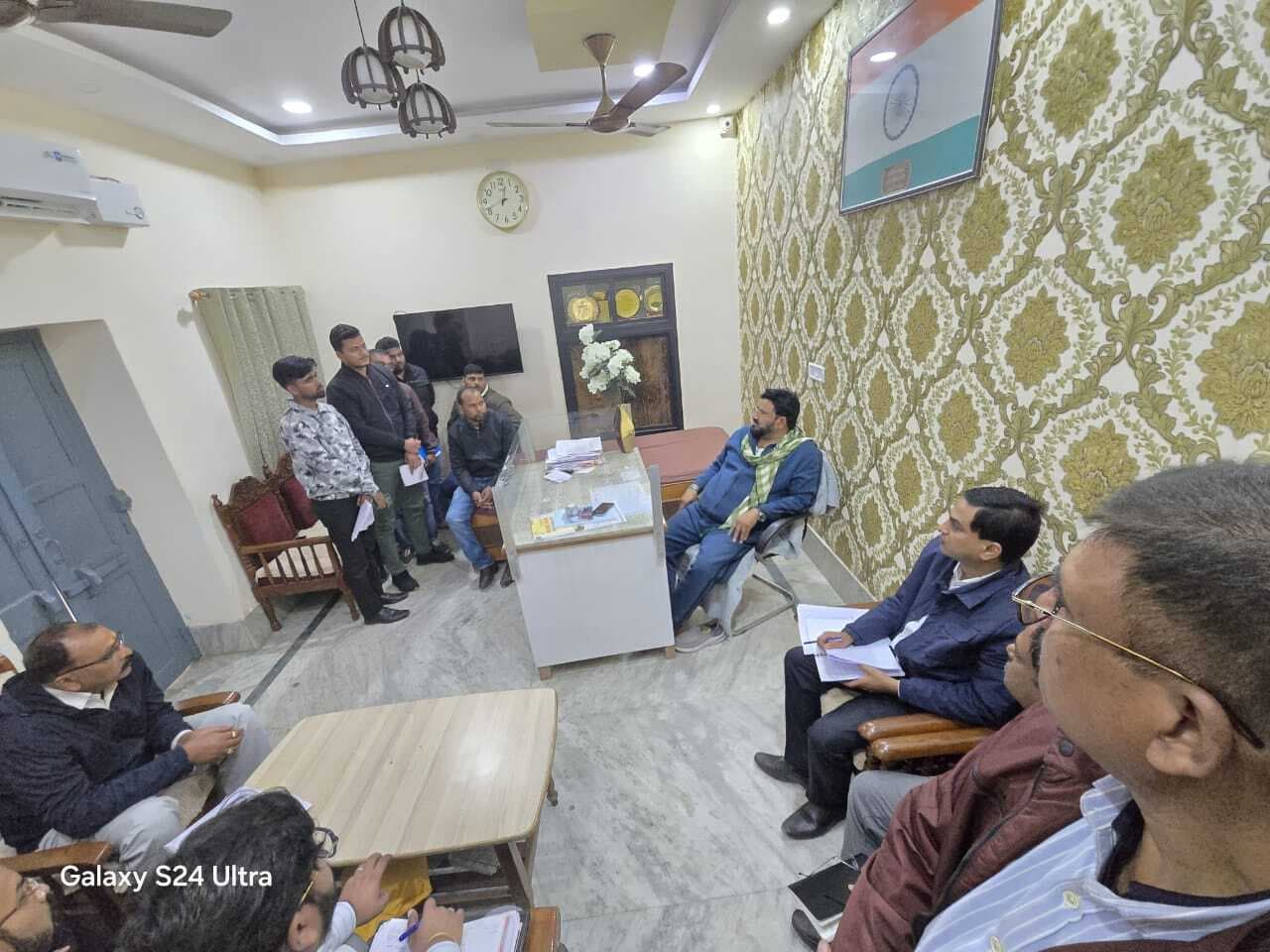 खराब पड़े चापाकल व जलमीनार को अविलंब करायें दुरुस्त : मंत्री