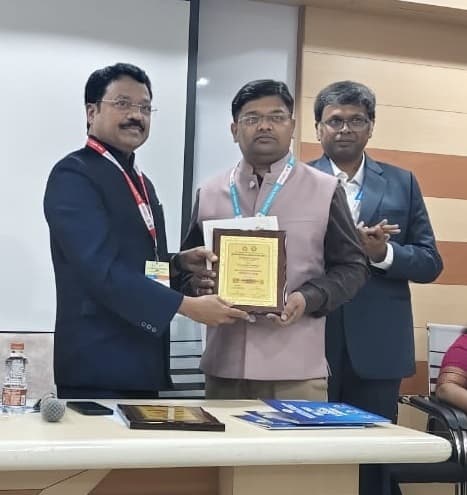 नेशनल अवार्ड से सम्मानित हुए डॉ सौरभ