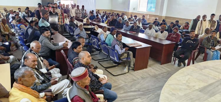 Aurangabad News : एक्सप्रेसवे निर्माण को लेकर अंबा में लगा शिविर