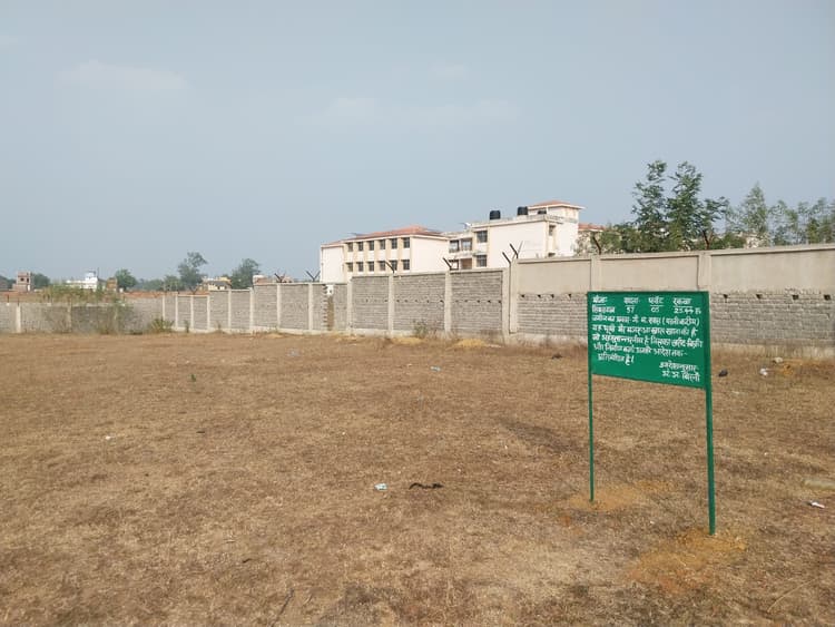 Giridih News :26 एकड़ जमीन की खरीद-बिक्री पर सीओ ने अगले आदेश तक लगायी रोक