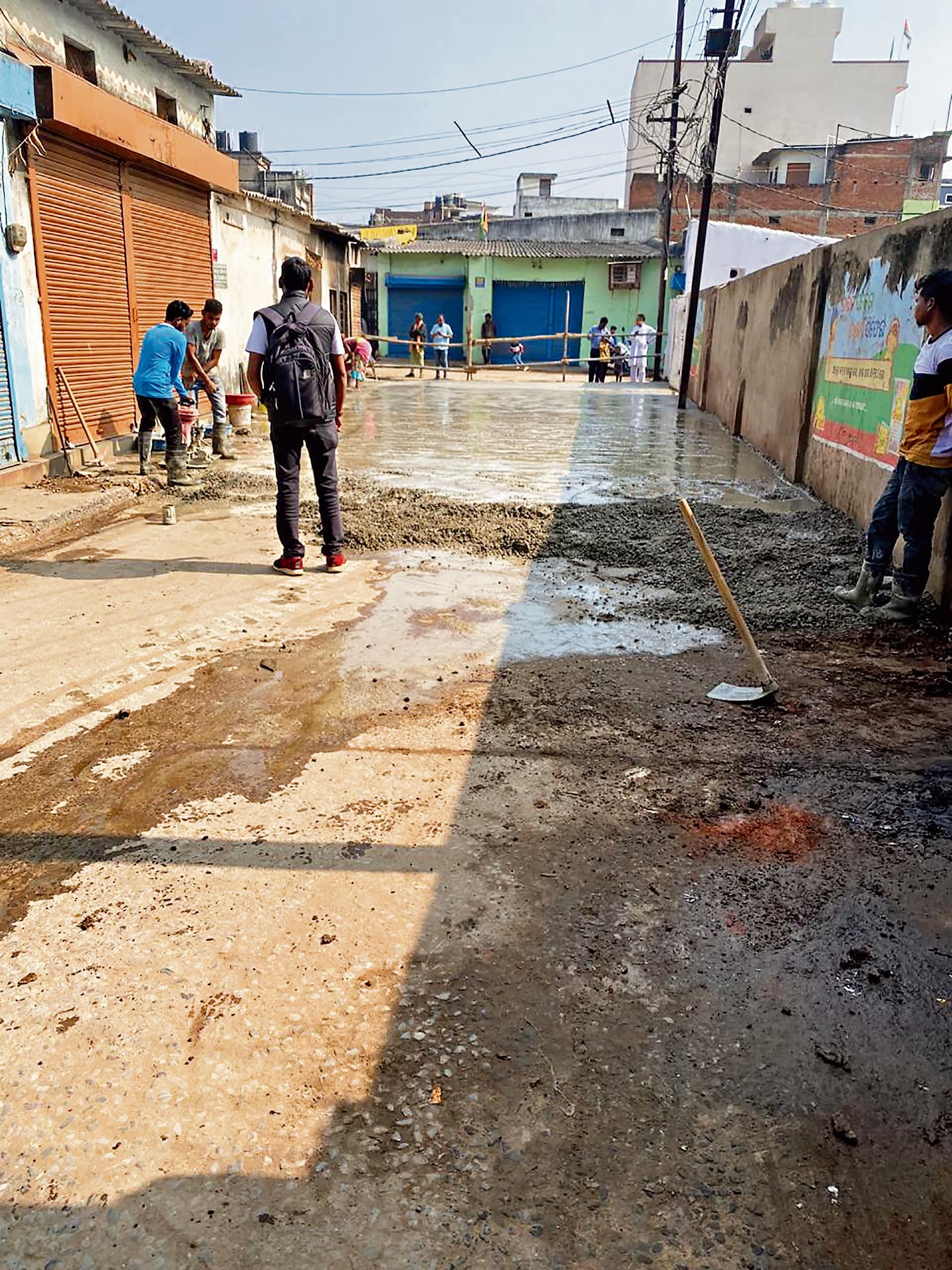 Rourkela News: प्लांट साइट की पोस्ट ऑफिस गली में घरों व दुकानों से ऊंची सड़क बनाने का विरोध