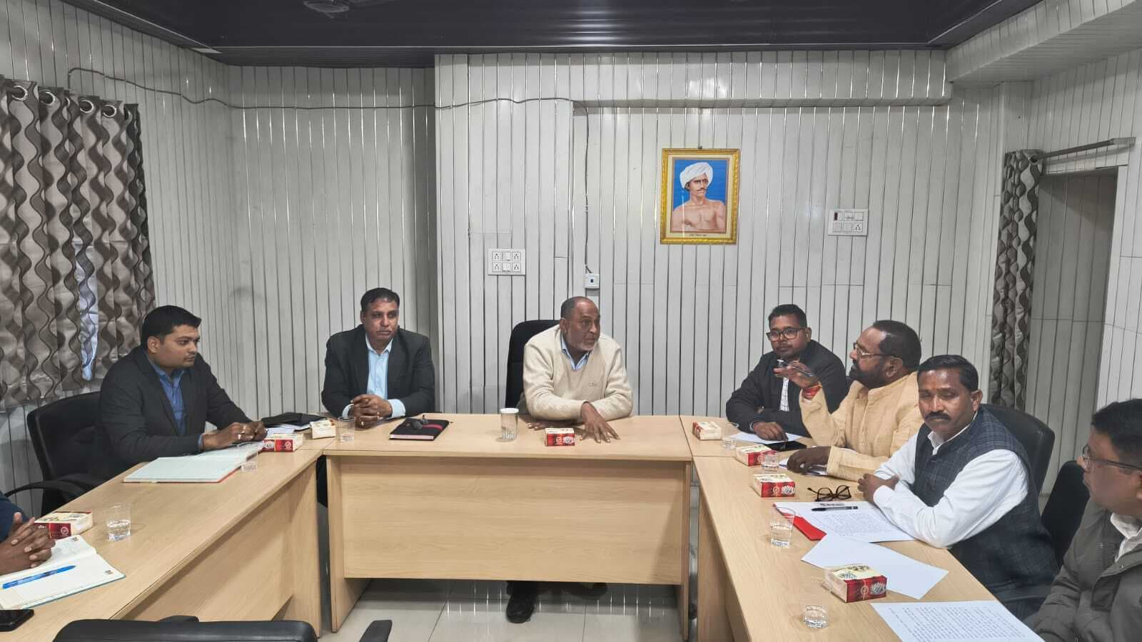 Giridih News :झाकोमयू ने की सीसीएल प्रबंधन से वार्ता, मिला आश्वासन