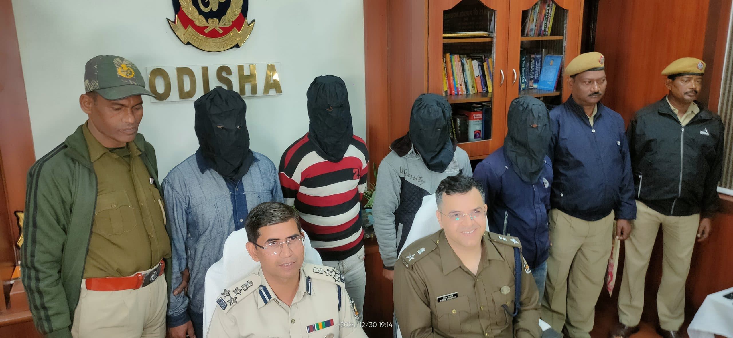 Rourkela News: बंडामुंडा में रेलवे जेइ के घर से सशस्त्र डकैती में झारखंड और छत्तीसगढ़ से चार गिरफ्तार, आठ लाख के गहने बरामद